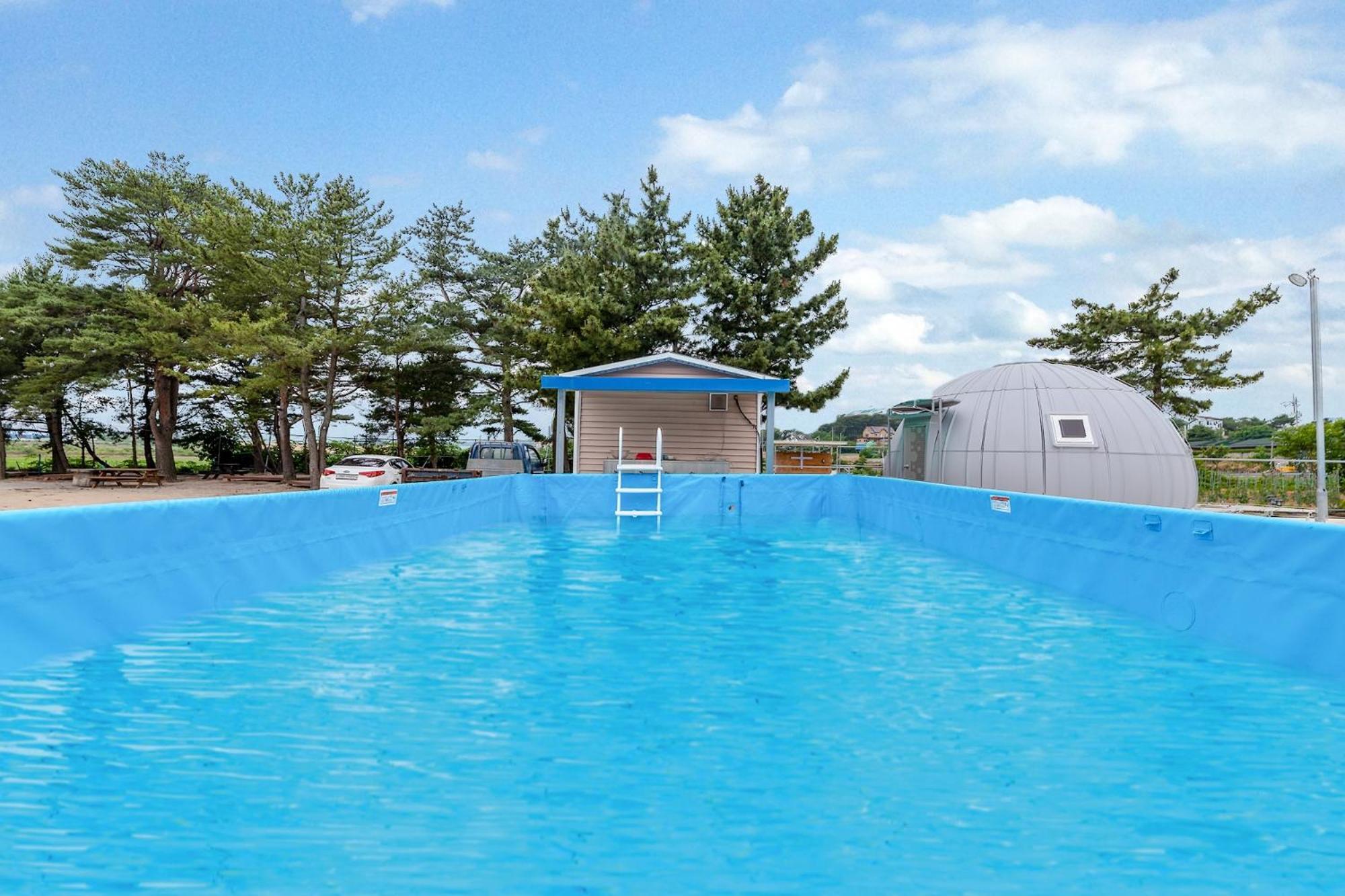 Goseong Jjun Camping Pension גוסונג מראה חיצוני תמונה